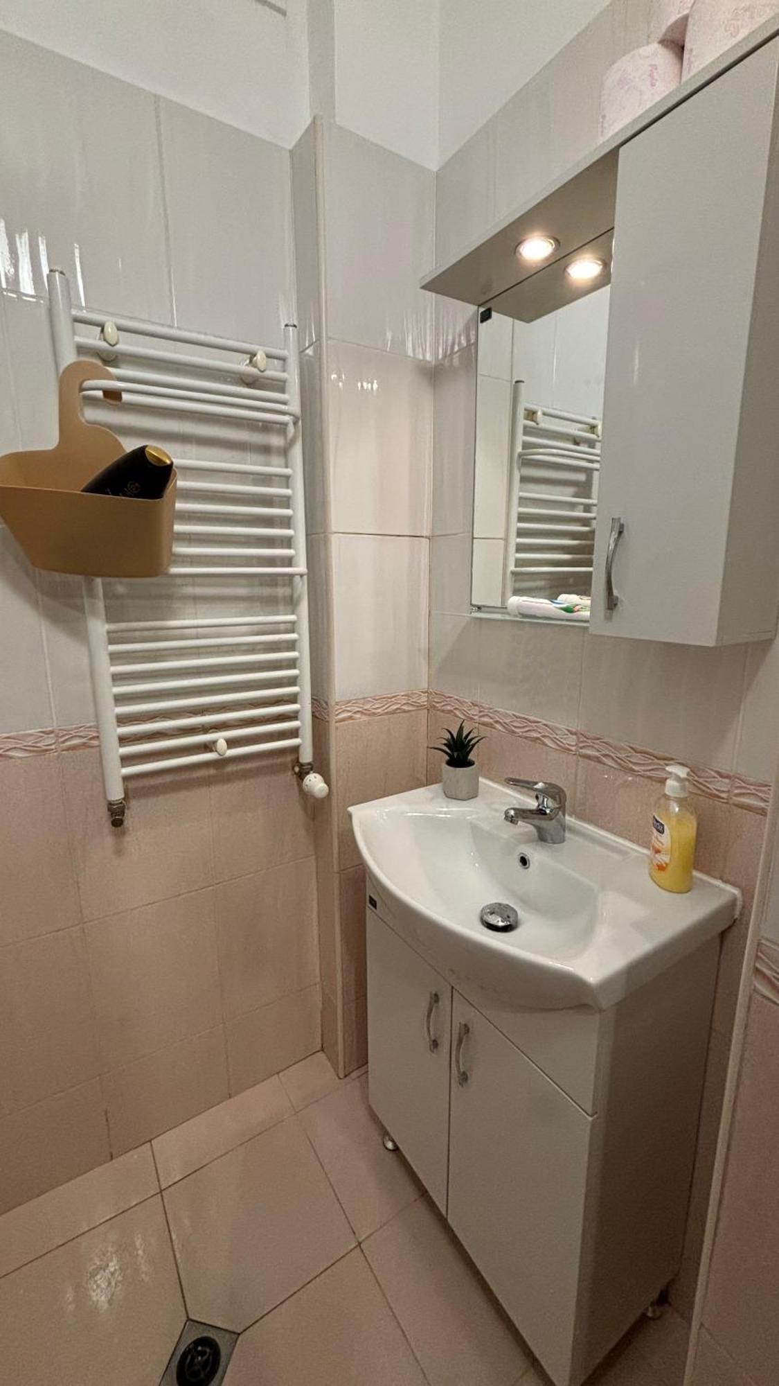 Quiet 2 Bedrooms Downtown Apart صوفيا المظهر الخارجي الصورة